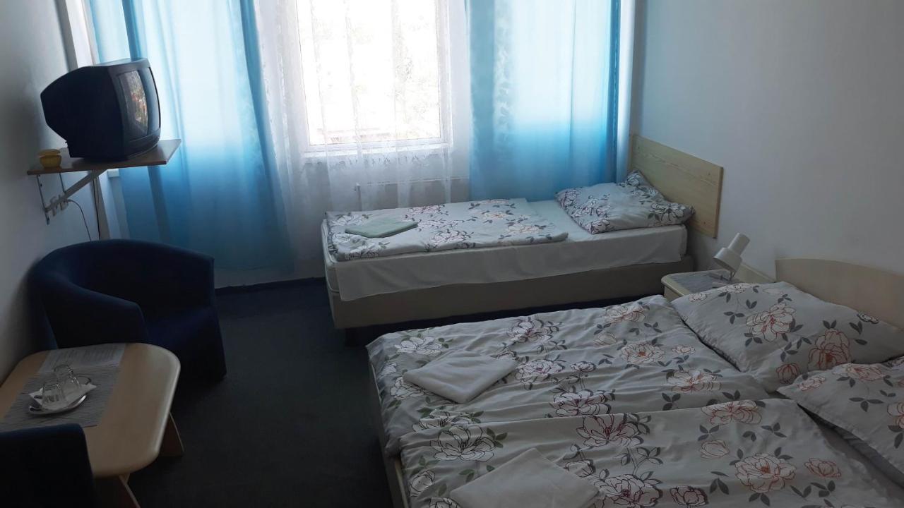 Penzion Saris Presov Ngoại thất bức ảnh