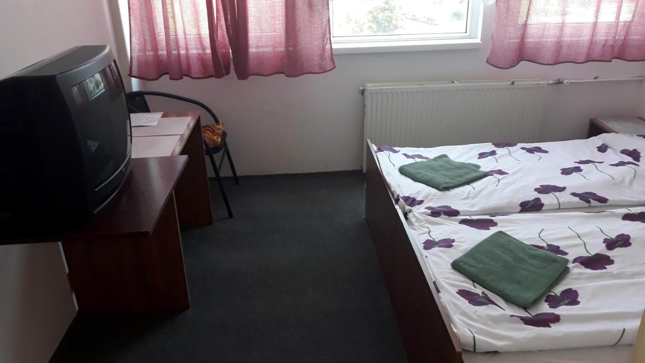 Penzion Saris Presov Ngoại thất bức ảnh